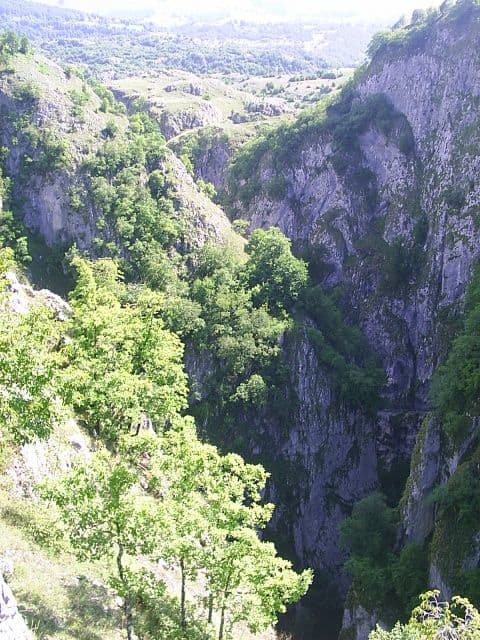Radfahren in Canyon Nevidio
