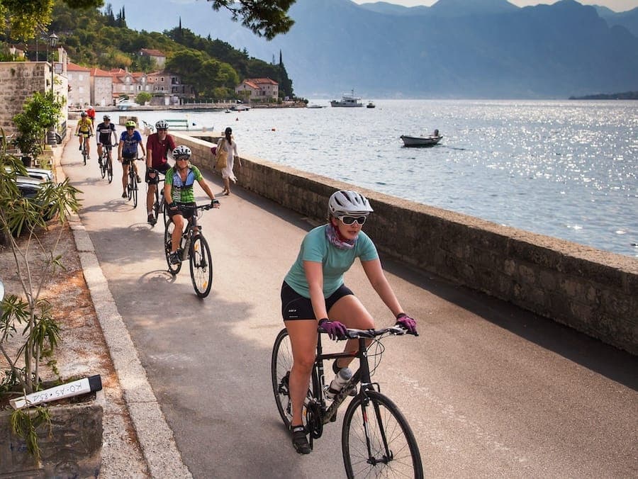 Vélo au Budva