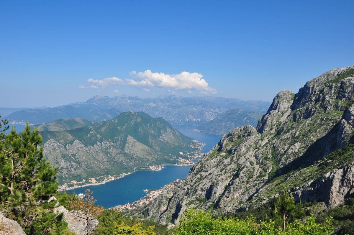 From the Bay of Kotor to Lake Skadar – Historical trade and military trails