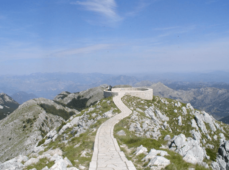 De Kotor au Lovćen : la grande randonnée à la journée au-dessus de la baie