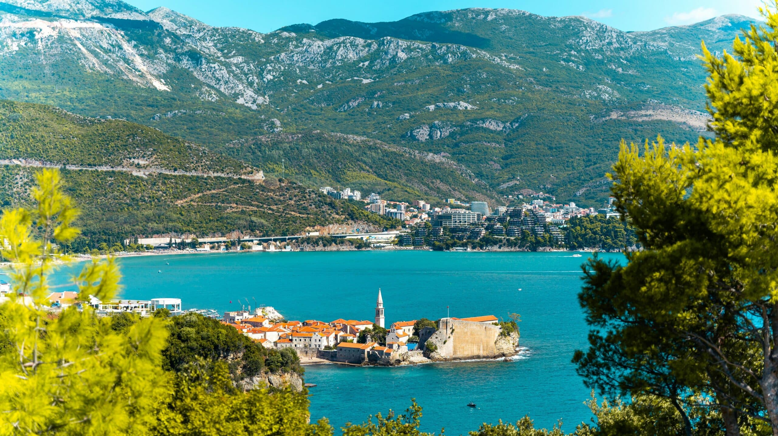 Montenegro Weather in August