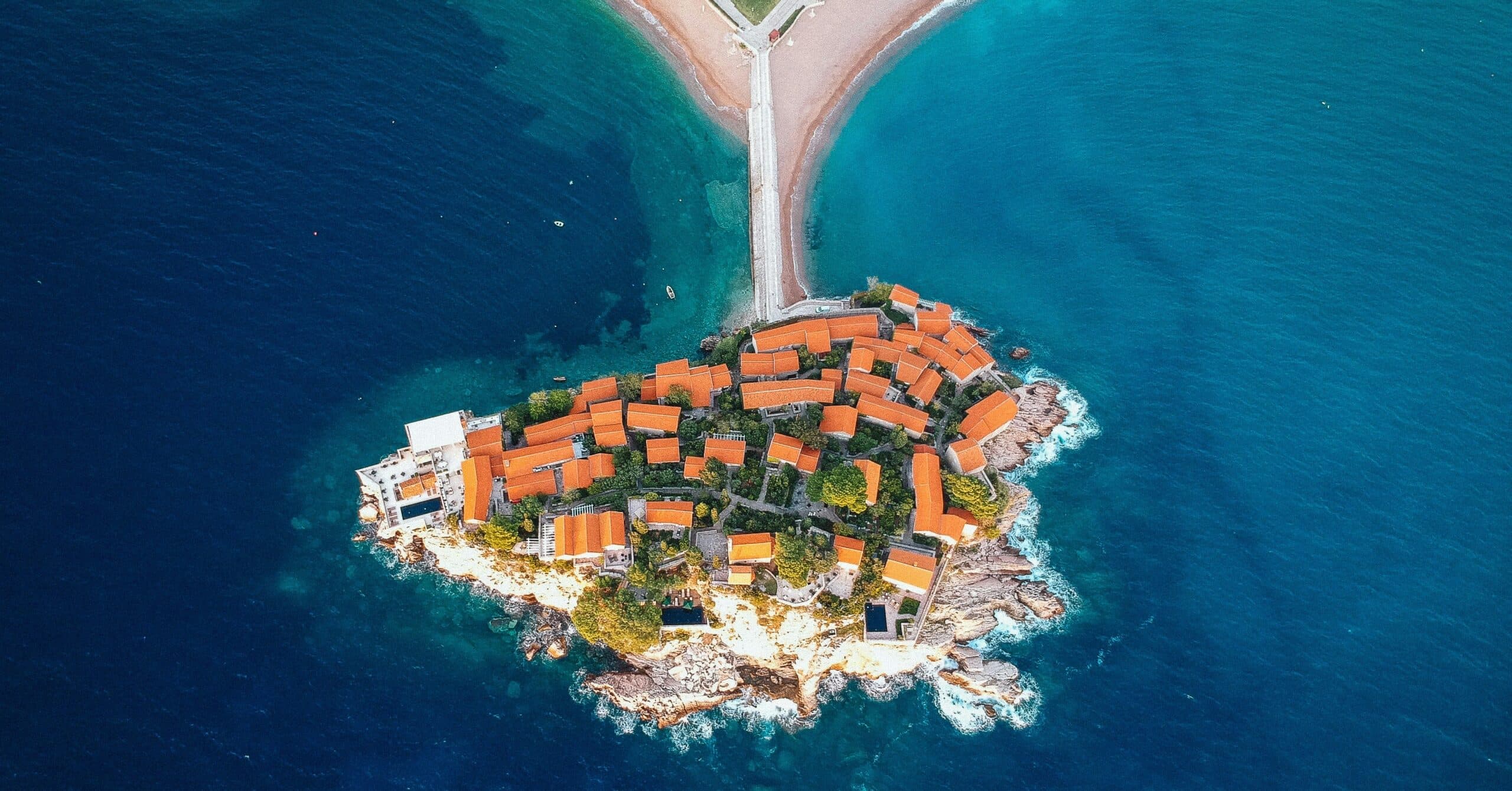 Montenegro Weather in June
