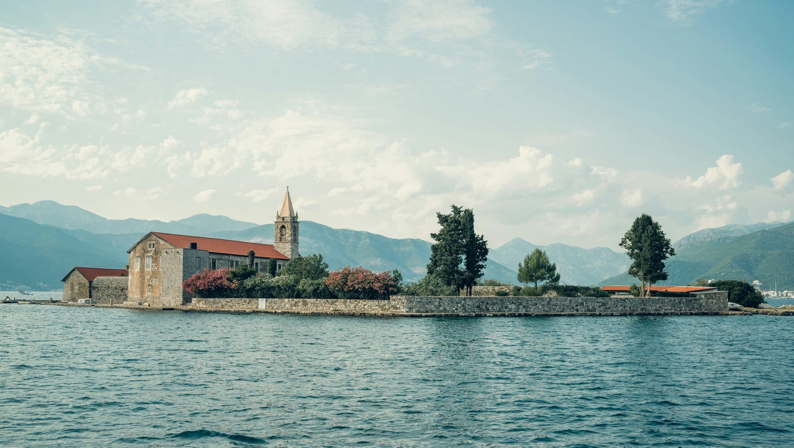 Montenegro Weather in September