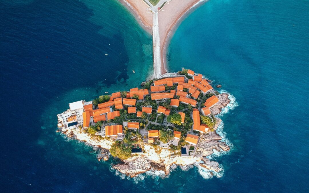 Montenegro Weather in June